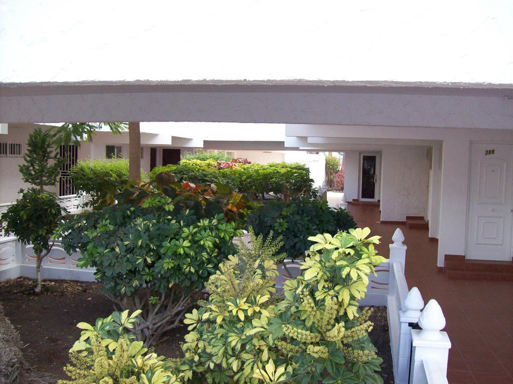 By Jonni Res. Chaparral Villa Costa Del Silencio Exterior photo